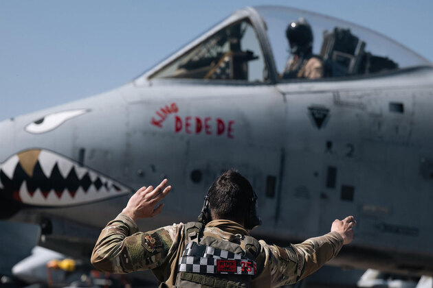 US mulls deploying additional 10,000 ground troops to West Asia: Report