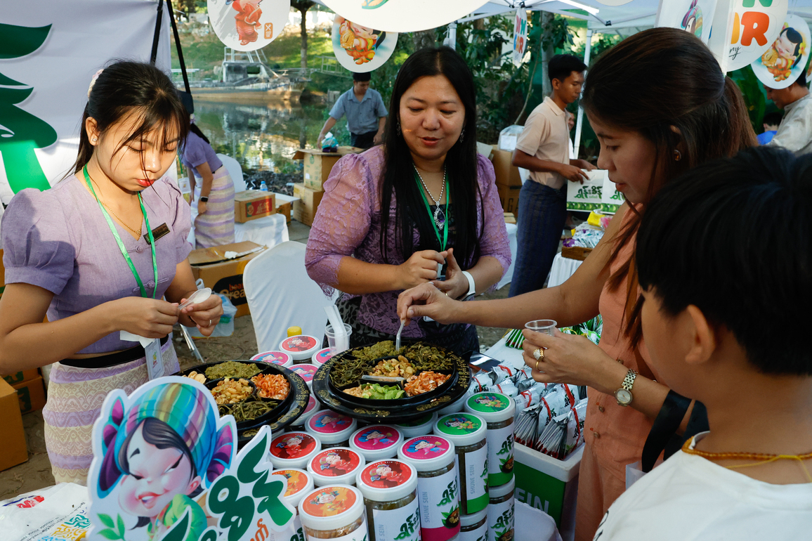 MYANMAR-YANGON-LAPHET FESTIVAL