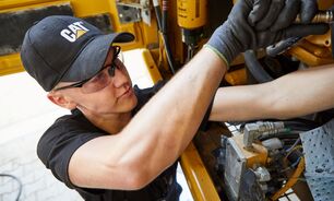 Cat quer preparar trabalhador para manufatura avançada