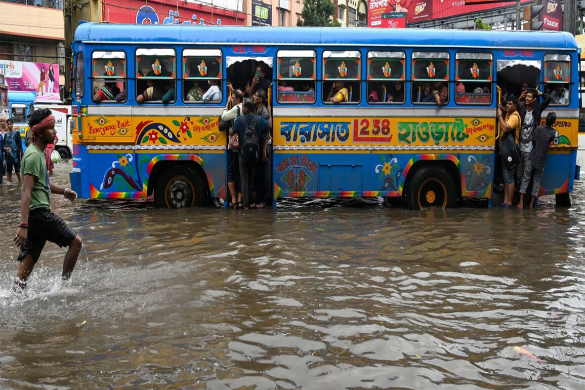 "Saddened to hear about loss of life, flooded streets and homes": Shashi Tharoor cancels Kolkata visit amid flooding