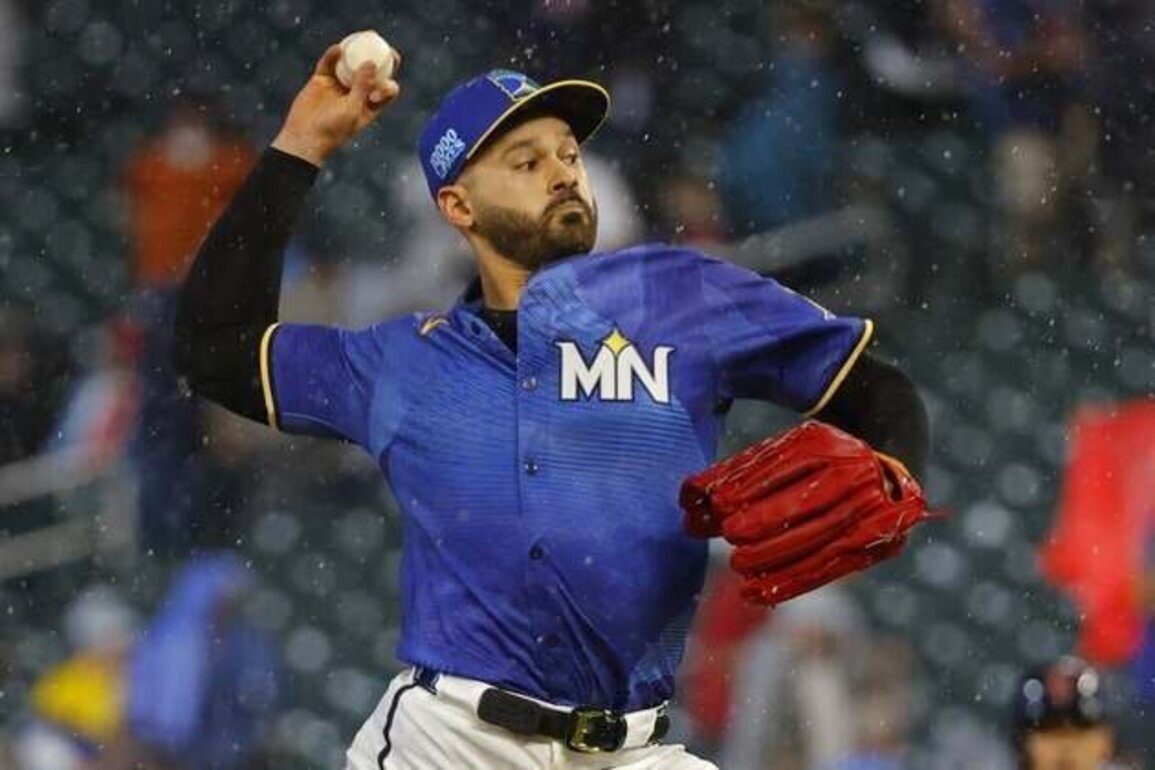 Twins' Pablo Lopez has tear in UCL, Tommy John surgery on table