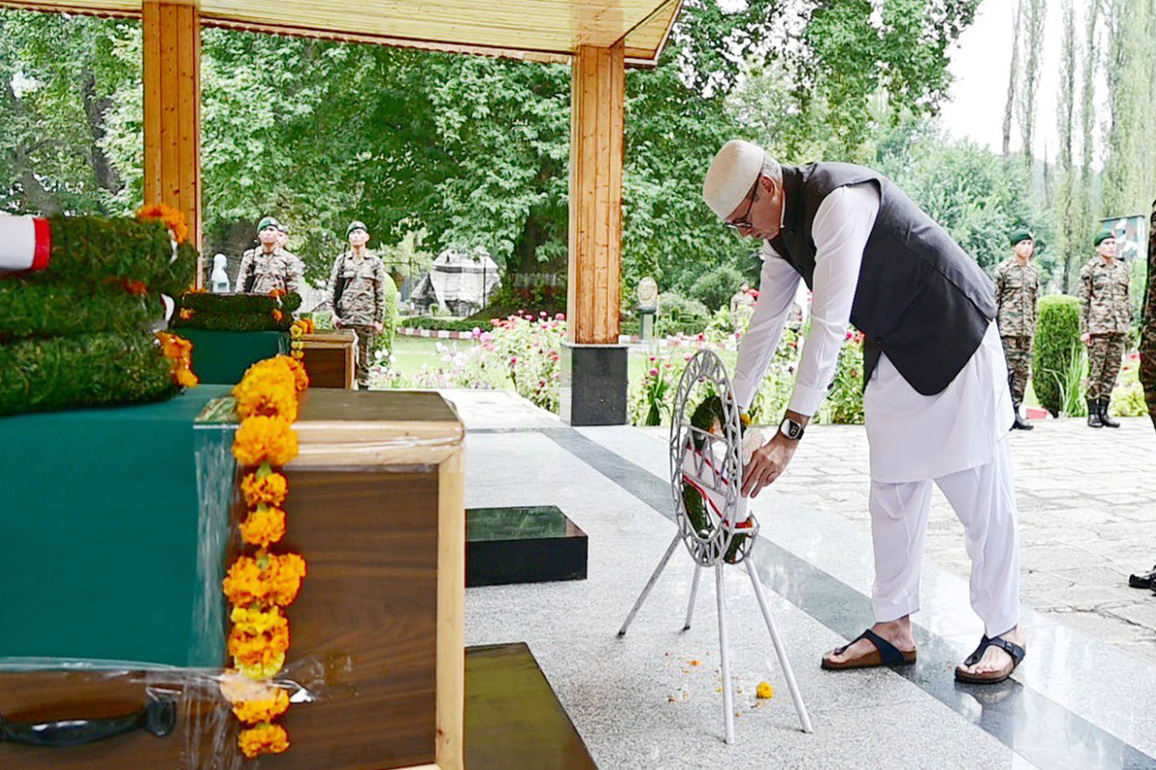 JK CM Omar Abdullah pays tribute to two fallen soldiers during Kulgam enconter