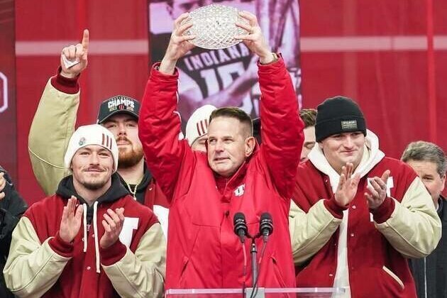 Reports: New salary for Indiana's Curt Cignetti averages $13.2M through 2033