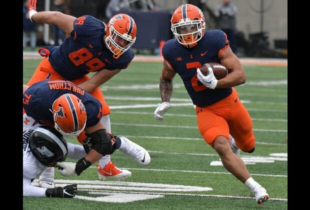 Illinois star RB Chase Brown declares for NFL draft