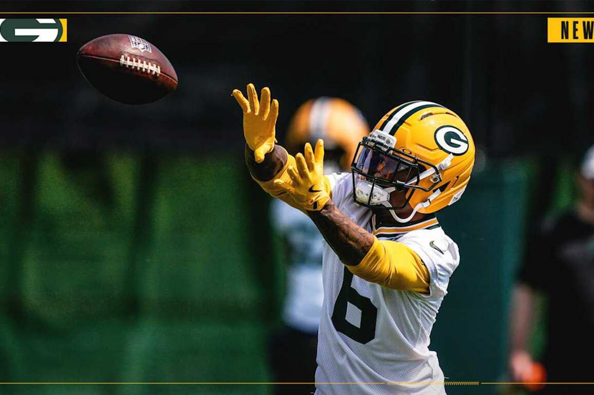 Mecole Hardman makes presence known in Packers minicamp