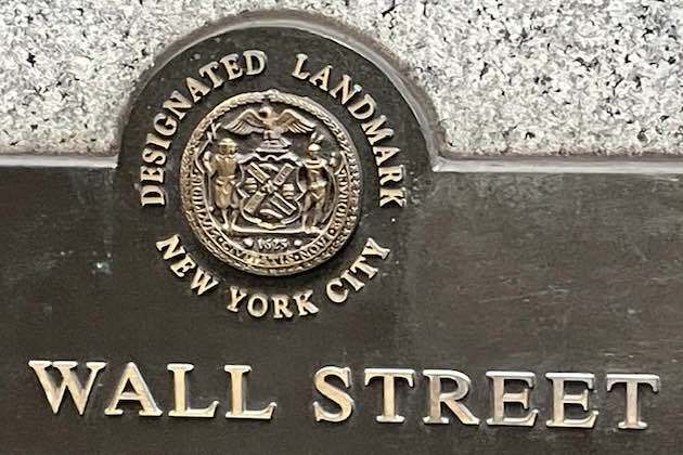 Dow Jones drops 99 points in lackluster day on Wall Street