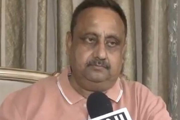 "Mamata Banerjee wants to do politics of only one class": BJP MP Praveen Khandelwal