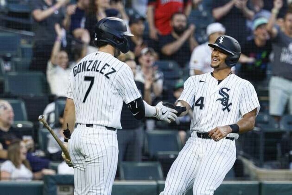 First-place White Sox out to tag Braves with first series sweep of season
