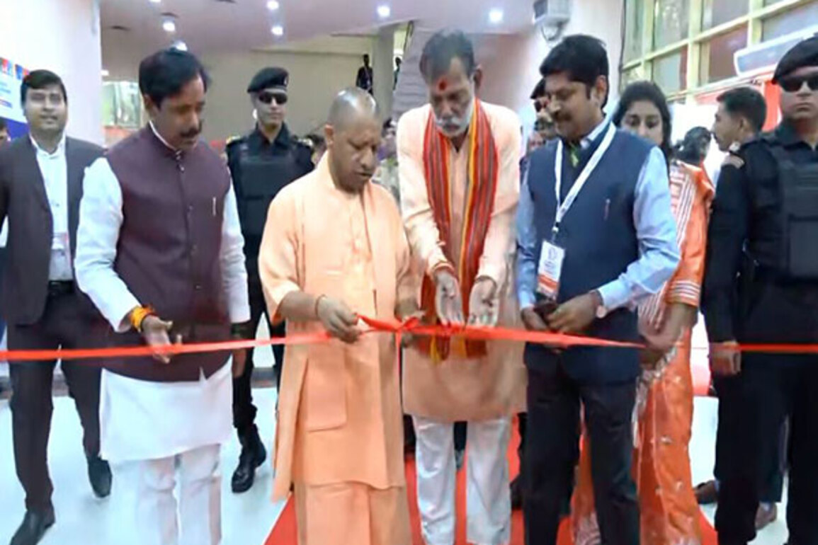 UP CM Yogi inaugurates 'Rozgar Mahakumbh 2025' in Lucknow; assures minimum wages for youth