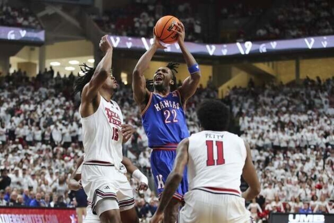 Darryn Peterson's late treys lift No. 11 Kansas past No. 13 Texas Tech