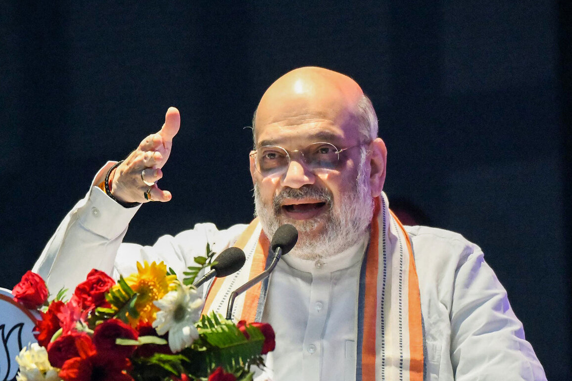 Unprecedented NDA wave in Bihar, will win polls with 2/3rd majority: Amit Shah