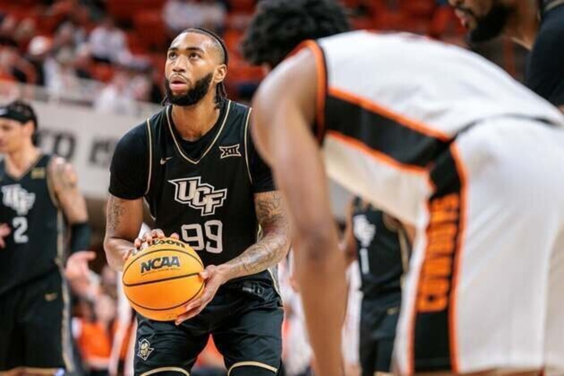 Jordan Burks' clutch plays enable UCF to edge Arizona State