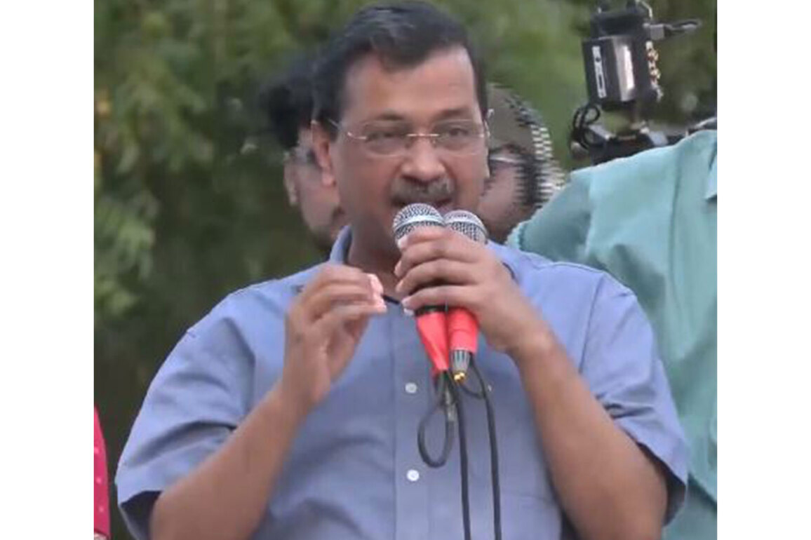 "People of Gujarat are yearning for change": Arvind Kejriwal