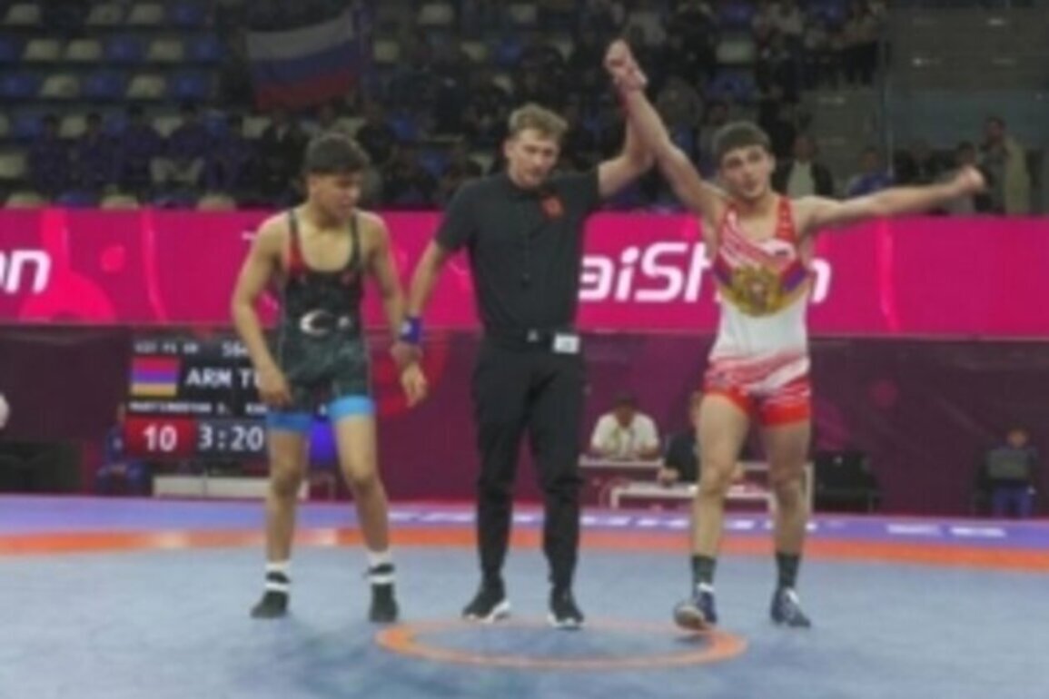 Armenian wrestler wins European U15 gold
