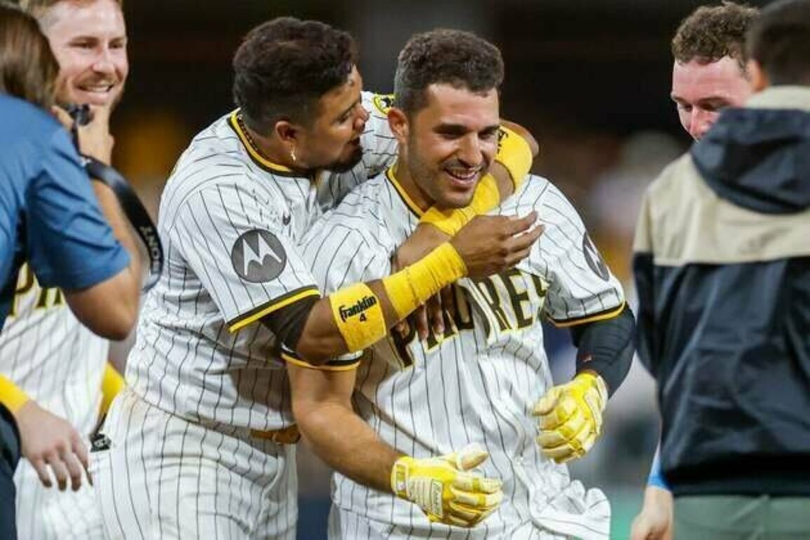 Ramon Laureano, Padres seek series win vs. Red Sox