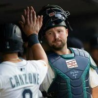 Mariners deliver in 11th to outlast Astros