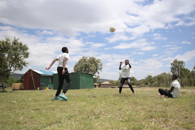 KENYA-MAASAI MARA-CHINA-GIRLS RESCUE CENTER