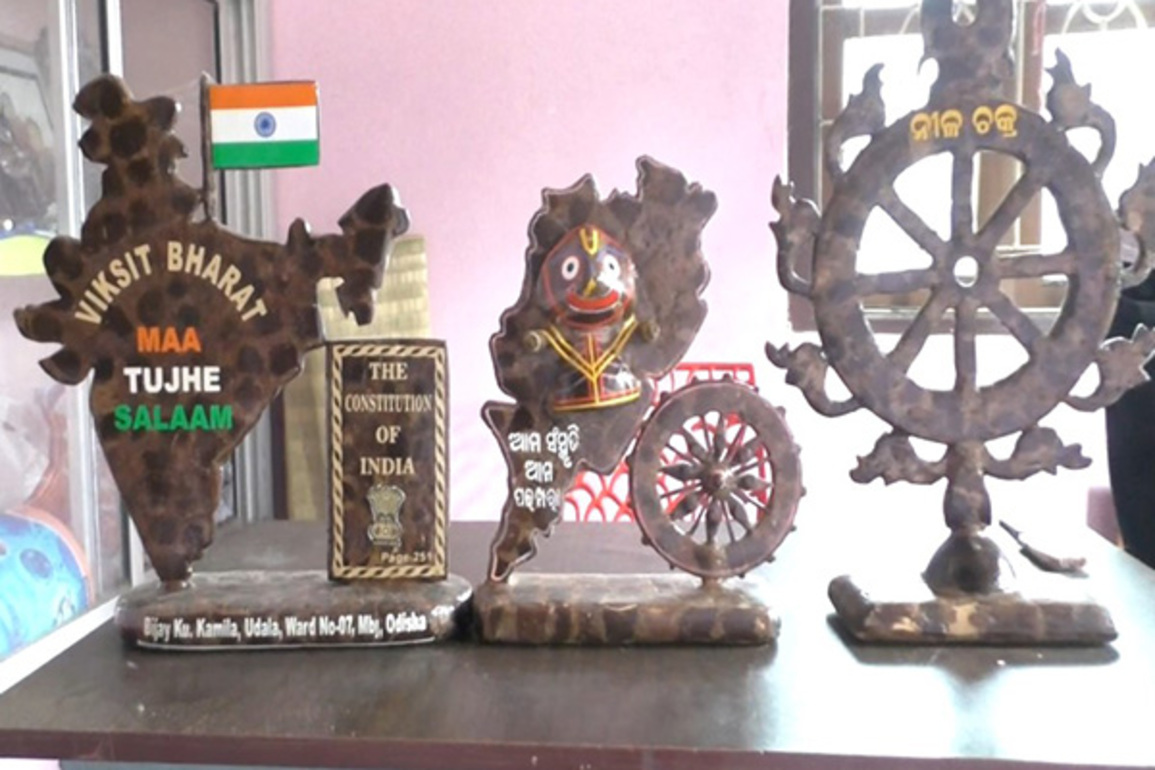 Garage mechanic from Odisha transforms discarded coconut shells into art