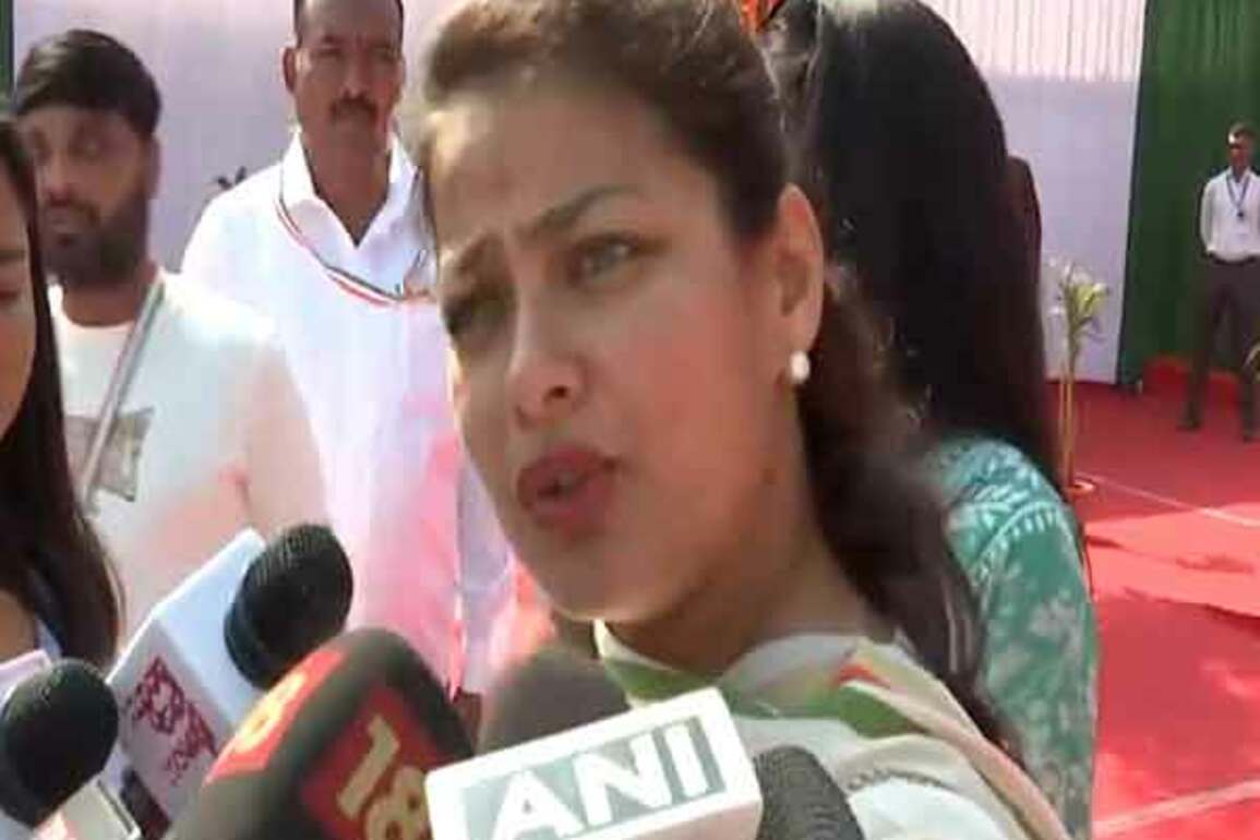"Only talking about issues which are 300 years old": Congress leader's sarcastic jibe at BJP after party meet in Ahmedabad