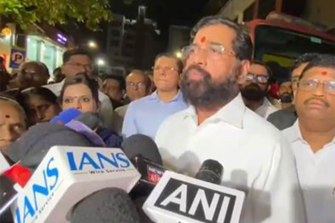 Eknath Shinde condoles loss of lives due to fire mishap in Thane's Gaondevi market