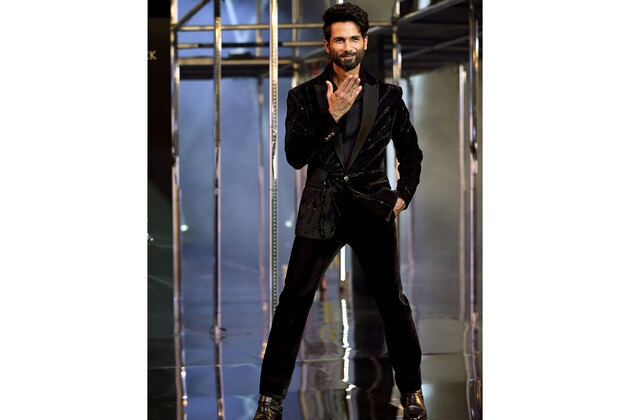 "There was such a positive energy on set": Shahid Kapoor recalls shooting for 'Jab Talak' song from 'Cocktail 2'