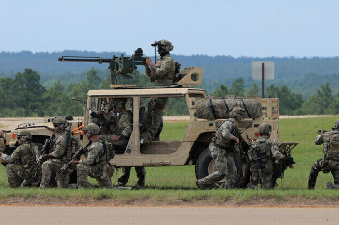 US Army veteran charged with disclosing classified data to journalist