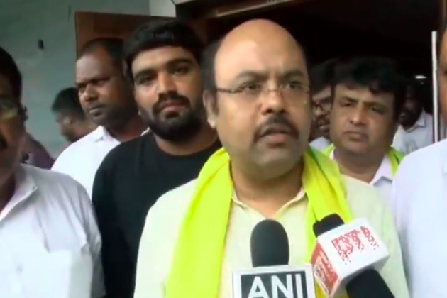 My father will not contest 2028 elections: Siddaramaiah's son, pitches for Satish Jarkiholi as political successor