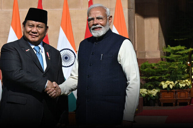 India and Indonesia working to lessen dollar reliance  envoy