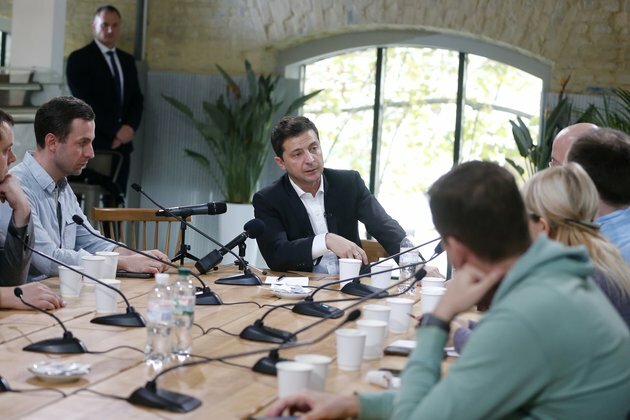 Ukrainian President Says &#039;No Blackmail&#039; in Trump Call