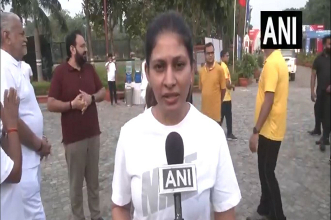 "Cover short-distance places like markets, offices with your cycle to be fit": Raksha Khadse during 'Fit India' cycle rally