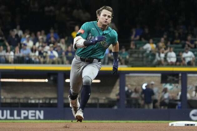 Mariners bring 'urgency' into series finale vs. Brewers