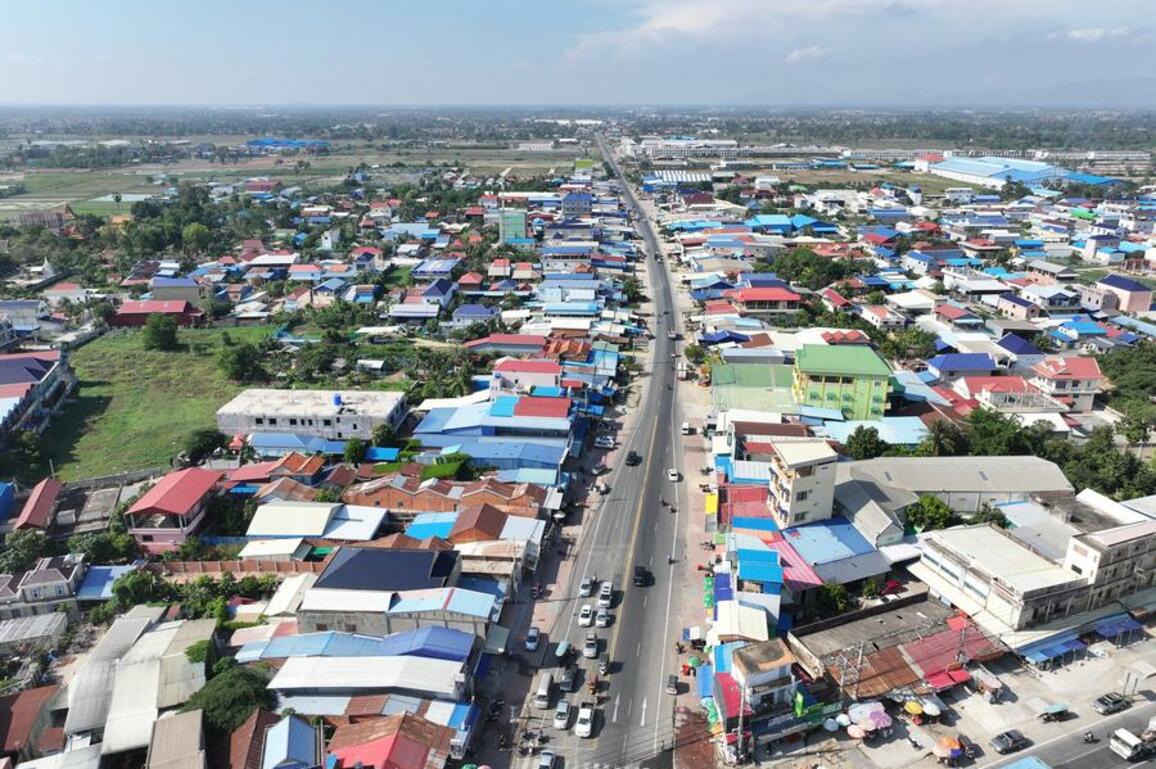 Experts laud Cambodia-China relations in new era