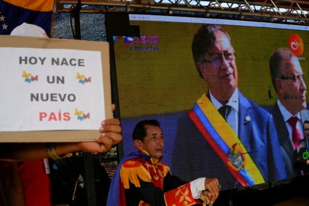Ex-Rebel Takes Oath as Colombia President in Historic Shift