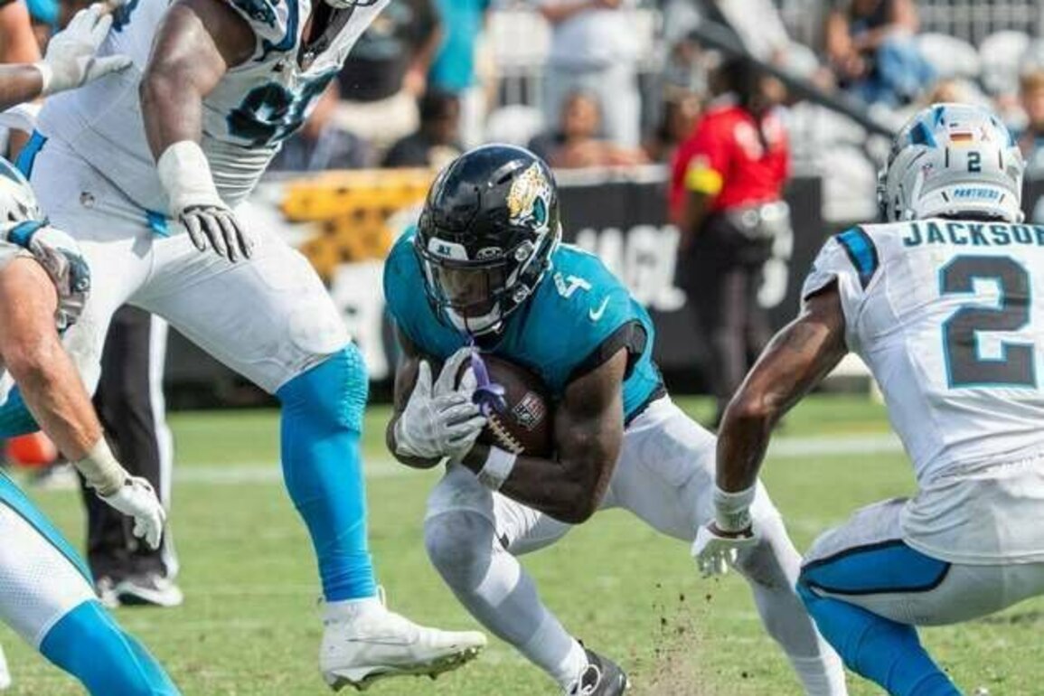 Reports: Eagles acquire RB Tank Bigsby from Jaguars
