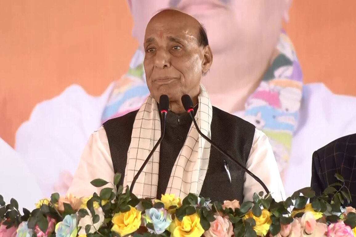 'Ek Desh, Ek Vidhan, Ek Nishan': Rajnath Singh at 'Parivartan Yatra' in West Bengal