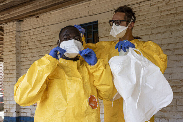 France confirms first Ebola case