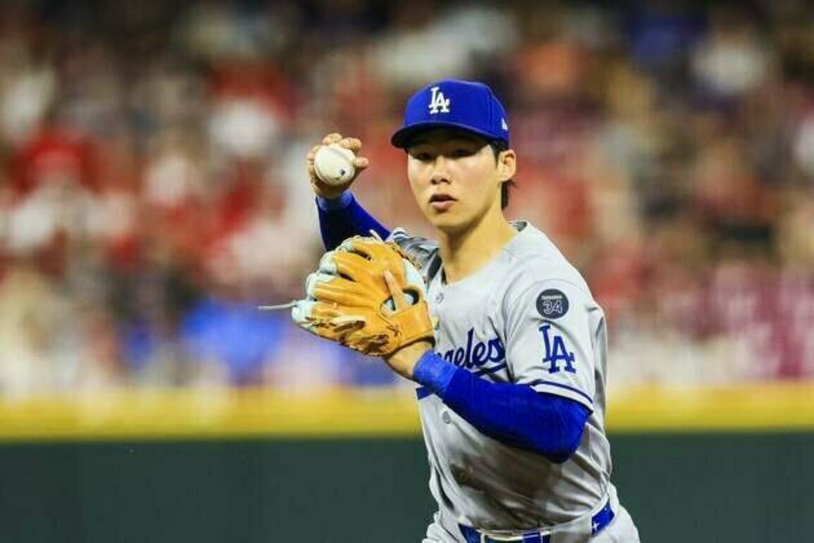 Dodgers place INF Hyeseong Kim (shoulder) on 10-day IL