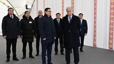 Pictured at the inauguration: President Kassym-Jomart Tokayev, ERG chairman Shukhrat Ibragimov, ERG Kazakhstan chief executive Serik Shakhazhanov, and TNC Kazchrome JSC managers.