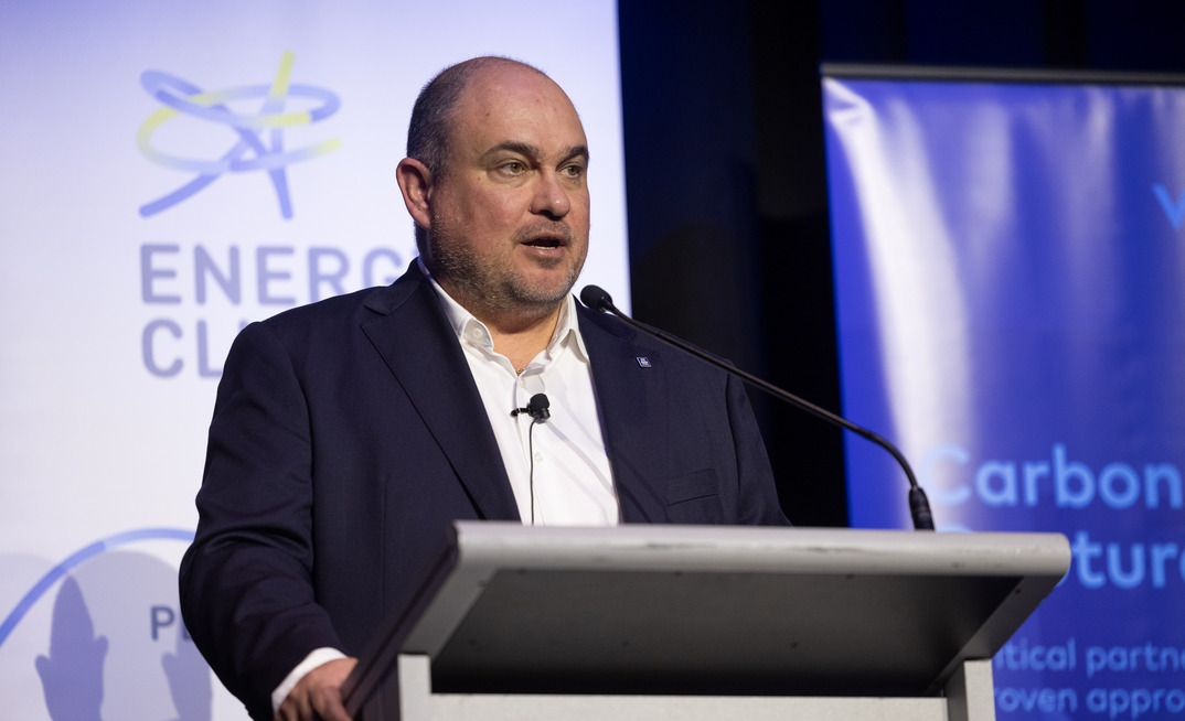 Yara GM Laurent Trost speaking at the Energy Club WA dinner. Credit: ECWA