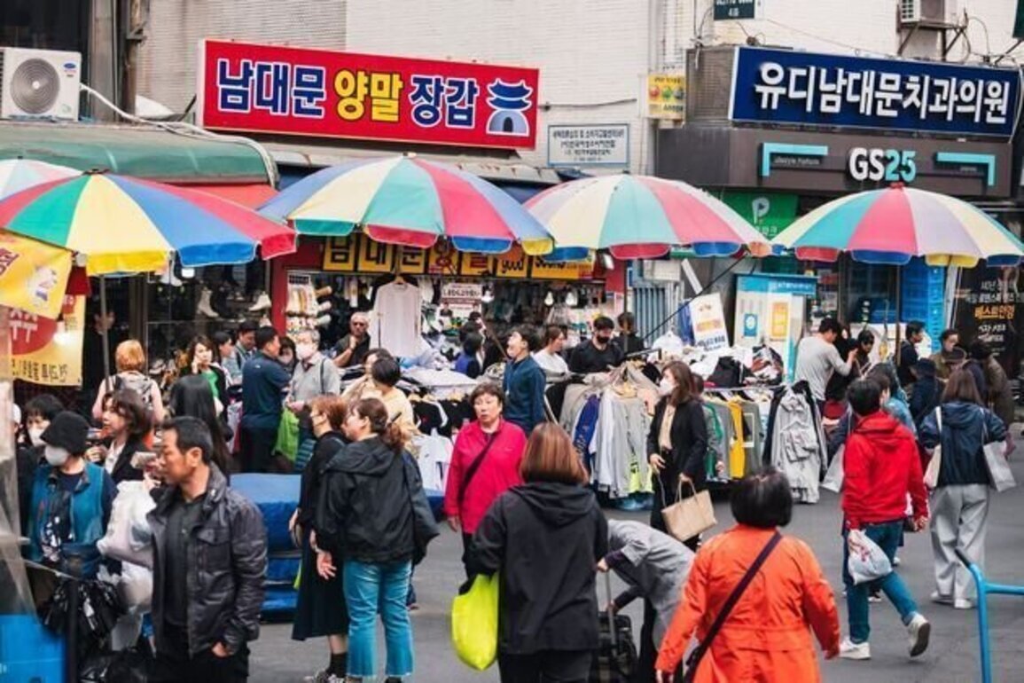 South Korea's consumer prices rise 2.2% in March on surging oil prices