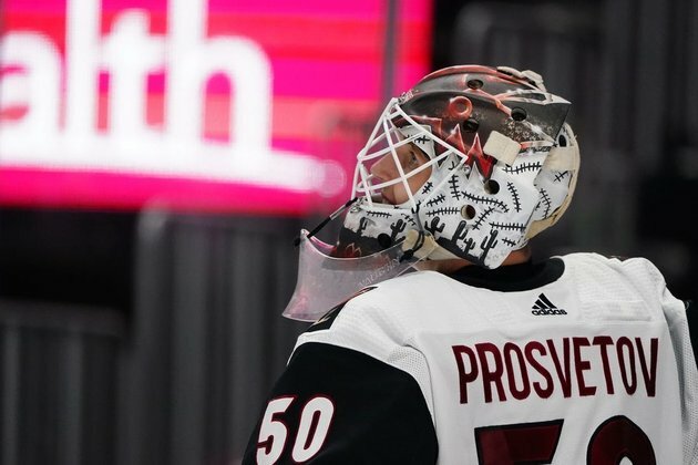 Coyotes sign goalie Ivan Prosvetov to extension