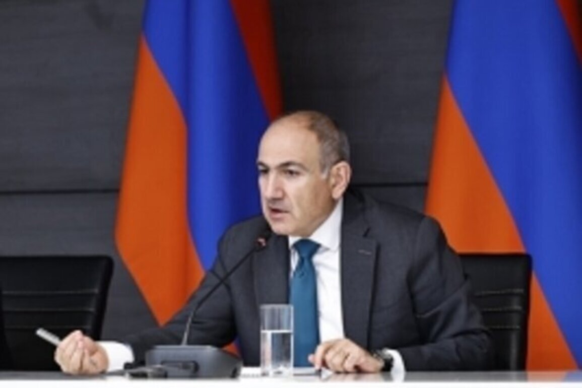 Pashinyan clarifies minister's comments on Turkey