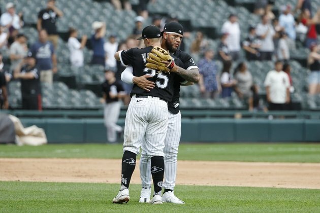 White Sox look to 'stay the course' in meeting with Rangers