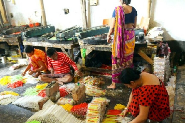 Over half of women entrepreneurs in India rely on personal savings to fund their businesses: Survey