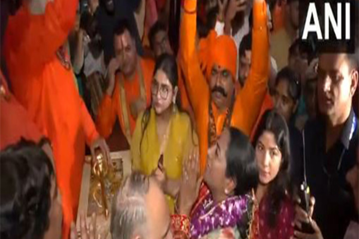 "Fortunate...": Delhi CM Rekha Gupta offers prayers at Sankat Mochan Dham in Karol Bagh