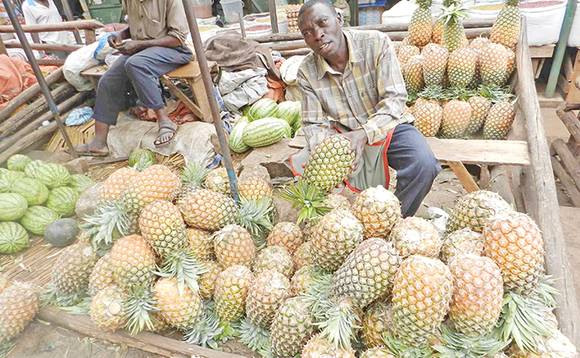 Ronald Mubiru ng'alaga ennaanansi gy'atunda wakati wa 1,500/- ne 2,000/- Ronald Mubiru ng'alaga ennaanansi gy'atunda wakati wa 1,500/- ne 2,000/-