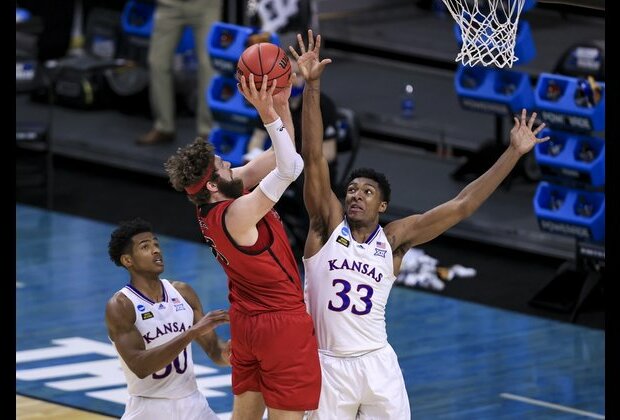 Eastern Washington star Tanner Groves enters transfer portal