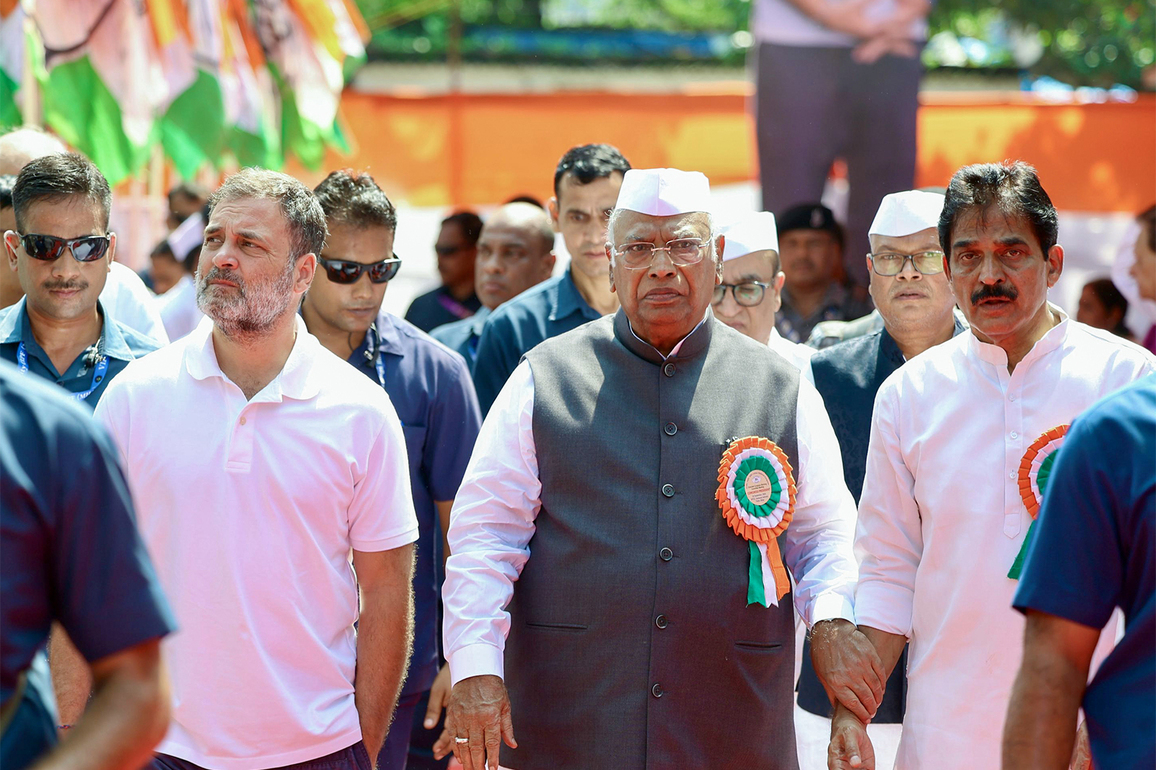 Congress holds meeting to review ongoing SIR in 12 states, UTs amid Bihar polls debacle