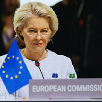 Weakness EU Delays Countermeasures After Trumps Tariff Concession