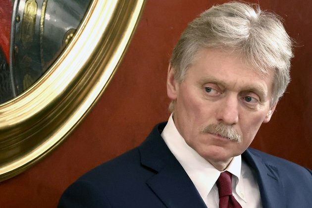 Russia being robbed by the West Kremlin
